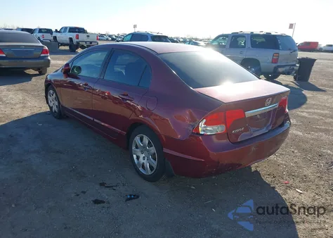 2010 Honda Civic Lx z USA, uszkodzony, nr VIN 19XFA1F52AE055431